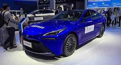 形似高铁的旗舰MPV，理想MEGA指导价55.98万