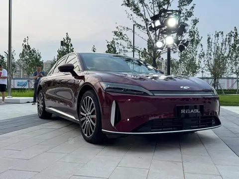 风云A9L上市，指导价为14.99-20.79万，纯电续航里程比竞品长